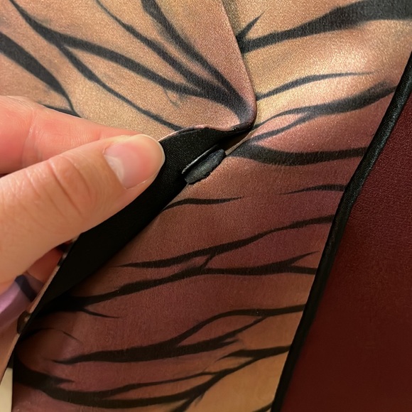 Shibori Hand-Dyed Medium Silk Vest - Picture 6 of 7